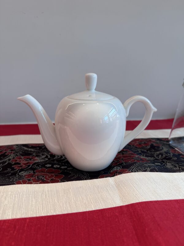 白瓷 泡茶壺