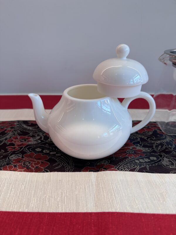 白瓷 泡茶壺